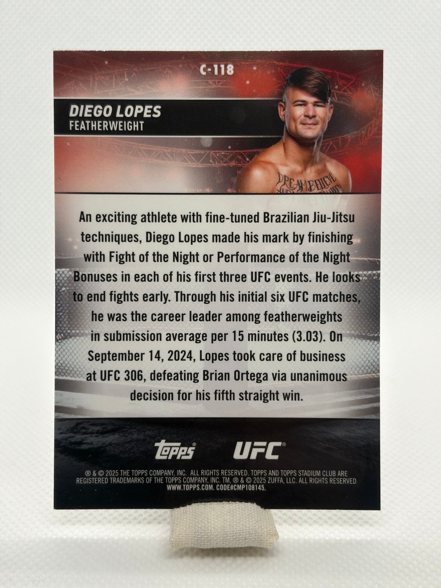 Diego Lopes Lava Parallel #C-118 | 2025 Topps Stadium Club Chrome UFC