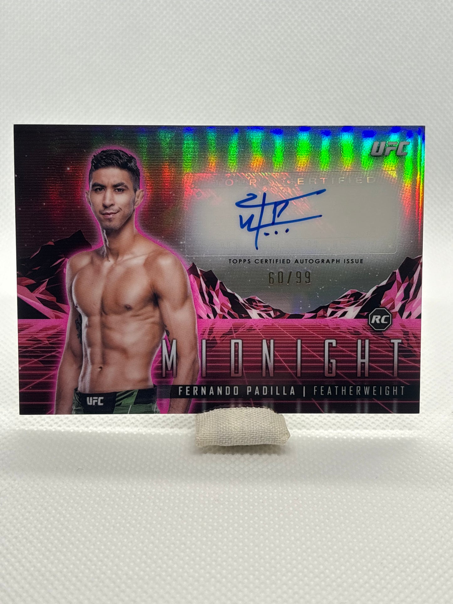 Fernando Padilla Horizon Signatures Auto RC #HS-FDA 60/99 | 2024 Topps Midnight UFC