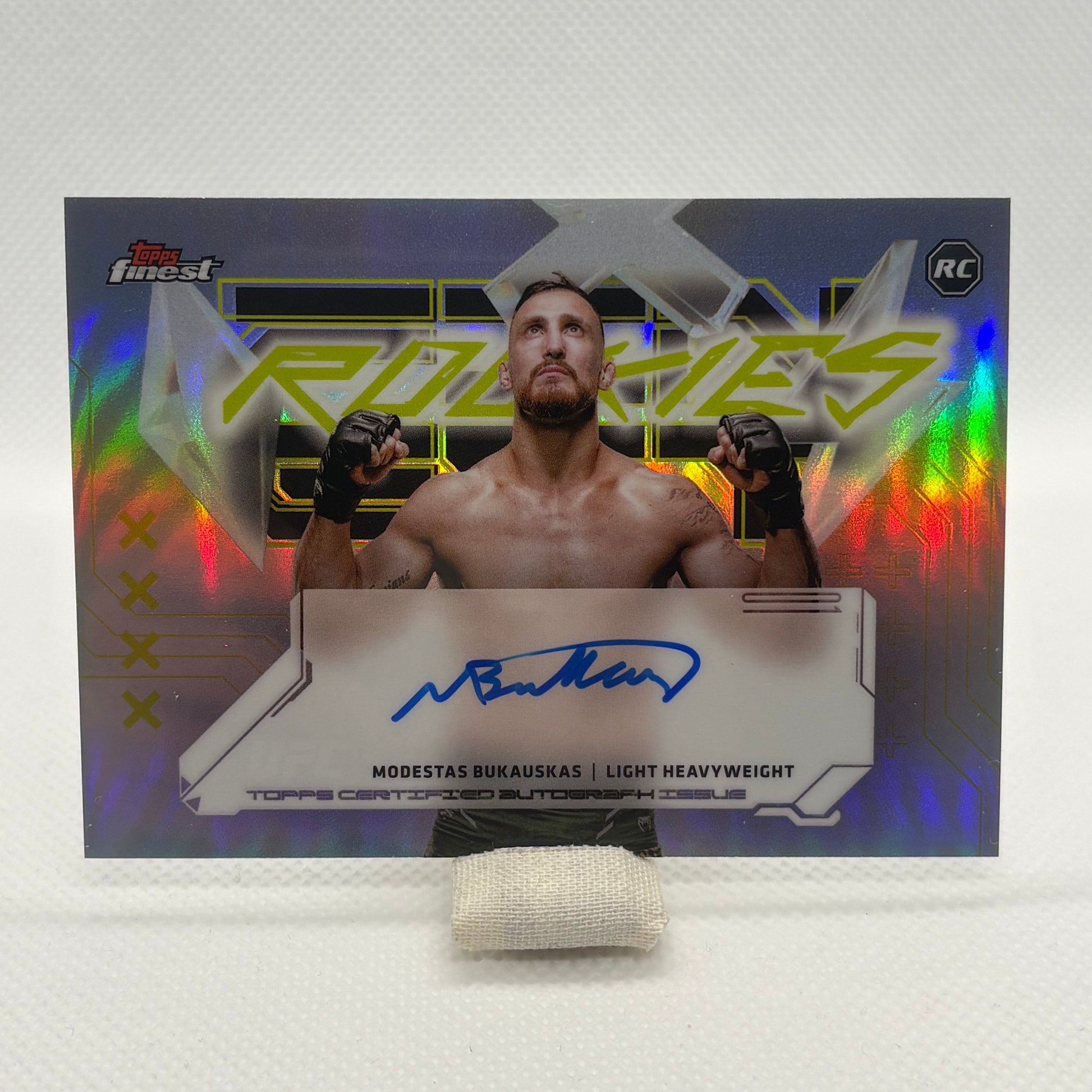 Guaranteed UFC autograph card included in every bundle