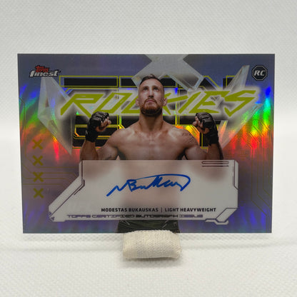 Guaranteed UFC autograph card included in every bundle